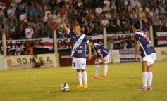 Foto de la galería: En un partido flojito, La Franja rescató un punto