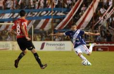 Foto de la galería: En un partido flojito, La Franja rescató un punto