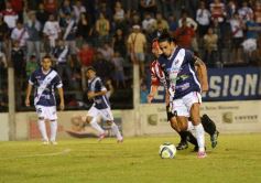 Foto de la galería: En un partido flojito, La Franja rescató un punto