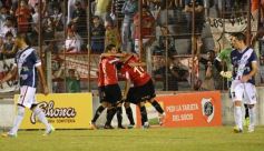 Foto de la galería: En un partido flojito, La Franja rescató un punto