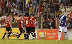 Foto de la galería: En un partido flojito, La Franja rescató un punto