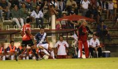 Foto de la galería: En un partido flojito, La Franja rescató un punto