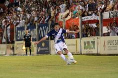 Foto de la galería: En un partido flojito, La Franja rescató un punto