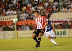 Foto de la galería: En un partido flojito, La Franja rescató un punto