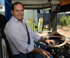 Foto de la galería: Cinco mil chicos pintaron el dibujo más largo del mundo en la costanera