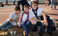 Foto de la galería: Cinco mil chicos pintaron el dibujo más largo del mundo en la costanera