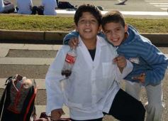 Foto de la galería: Cinco mil chicos pintaron el dibujo más largo del mundo en la costanera