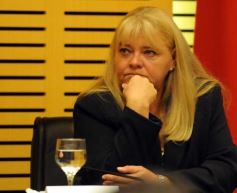 Foto de la galería: El Tribunal Electoral presentó el Móvil Democracia y el nuevo Carnet de Elector Extranjero