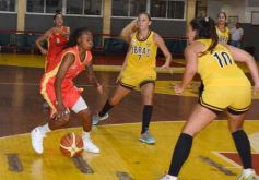 Foto de la galería: Tokio debutó en la Superliga con un triunfo ante Obras