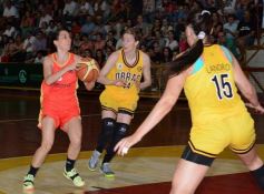 Foto de la galería: Tokio debutó en la Superliga con un triunfo ante Obras