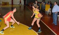 Foto de la galería: Tokio debutó en la Superliga con un triunfo ante Obras