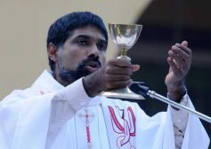 Foto de la galería: Fátima convocó a miles de sus hijos en la tradicional peregrinación