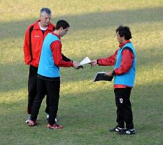 Foto de la galería: Los Zuccarelli asumieron como DT de Guaraní