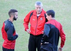 Foto de la galería: Los Zuccarelli asumieron como DT de Guaraní