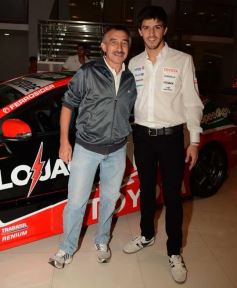 Foto de la galería: Matías Rossi, bien acompañado, en Toyomi