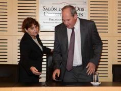 Foto de la galería: Legislatura: disertaron sobre la masacre de Margarita Belén