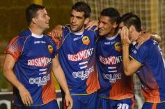 Foto de la galería: No hay mal que dure cien años: Crucero volvió a ganar