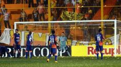 Foto de la galería: No hay mal que dure cien años: Crucero volvió a ganar