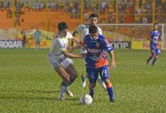 Foto de la galería: No hay mal que dure cien años: Crucero volvió a ganar