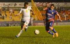 Foto de la galería: No hay mal que dure cien años: Crucero volvió a ganar