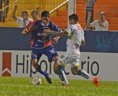 Foto de la galería: No hay mal que dure cien años: Crucero volvió a ganar