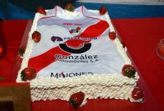 Foto de la galería: Emotiva despedida del "Chaucha" Bianco: entró en la historia grande de Guaraní