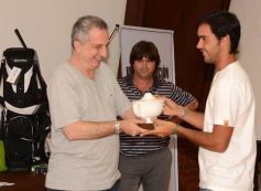 Foto de la galería: Hugo Passalacqua entregó los trofeos a los destacados de la Copa Tiger