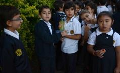 Foto de la galería: Recrearon la gesta de Mayo en el Colegio del Carmen