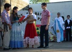 Foto de la galería: Recrearon la gesta de Mayo en el Colegio del Carmen