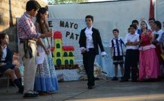 Foto de la galería: Recrearon la gesta de Mayo en el Colegio del Carmen