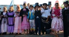 Foto de la galería: Recrearon la gesta de Mayo en el Colegio del Carmen