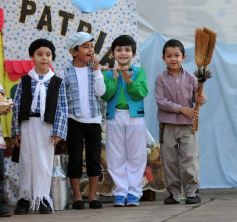 Foto de la galería: Recrearon la gesta de Mayo en el Colegio del Carmen