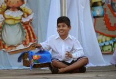 Foto de la galería: Recrearon la gesta de Mayo en el Colegio del Carmen