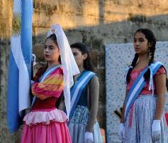 Foto de la galería: Recrearon la gesta de Mayo en el Colegio del Carmen