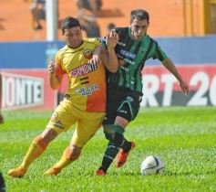 Foto de la galería: El Colectivero se despertó y lo liquidó al Santo