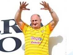 Foto de la galería: El Colectivero se despertó y lo liquidó al Santo