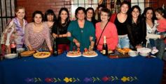 Foto de la galería: Silvina Dávalos festejó el cumple con su gente querida