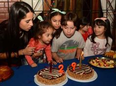 Foto de la galería: Silvina Dávalos festejó el cumple con su gente querida