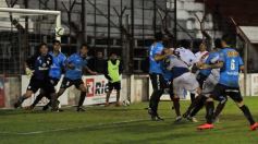 Foto de la galería: Guaraní empató con All Boys en un partido pasado por agua