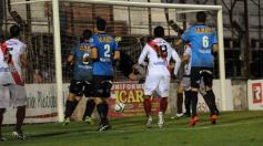 Foto de la galería: Guaraní empató con All Boys en un partido pasado por agua