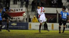Foto de la galería: Guaraní empató con All Boys en un partido pasado por agua