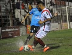Foto de la galería: Guaraní empató con All Boys en un partido pasado por agua