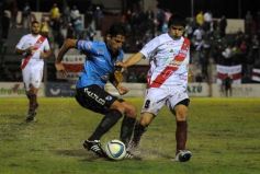 Foto de la galería: Guaraní empató con All Boys en un partido pasado por agua