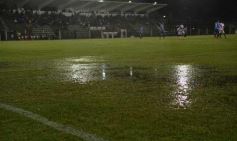 Foto de la galería: Guaraní empató con All Boys en un partido pasado por agua