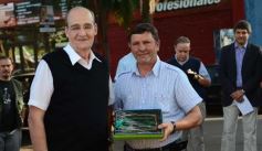 Foto de la galería: Pedro Etchegoin recibió el reconocimiento a la trayectoria en el acto central del Día del Periodista