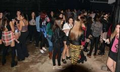 Foto de la galería: Noche de sábado: buena compañía, música y diversión en El Fogón.