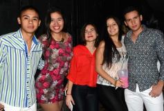 Foto de la galería: Noche de sábado: buena compañía, música y diversión en El Fogón.