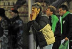 Foto de la galería: Guaraní no pudo con Estudiantes: empató 1 a 1 en Villa Sarita