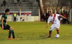 Foto de la galería: Guaraní no pudo con Estudiantes: empató 1 a 1 en Villa Sarita