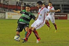 Foto de la galería: Guaraní no pudo con Estudiantes: empató 1 a 1 en Villa Sarita